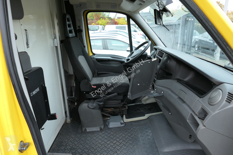 Iveco Daily 35 S11 C30C AUTOMATIK KAMERA Regale...