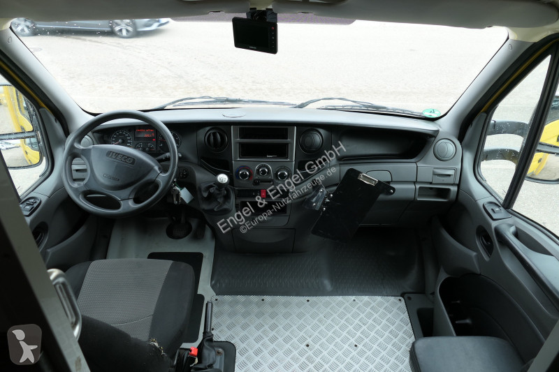 Iveco Daily 35 S11 C30C AUTOMATIK KAMERA Regale...