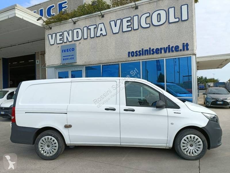 Véhicule utilitaire Mercedes