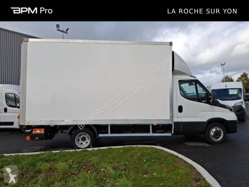 عربة نفعية Iveco