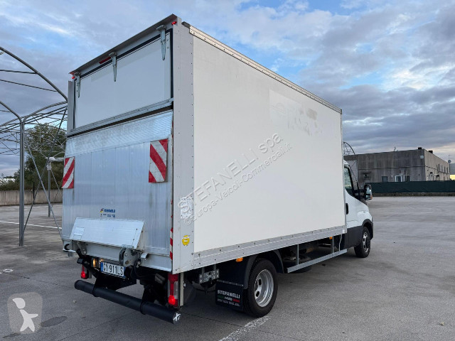 عربة نفعية Iveco DAILY 35C16 BOX + SPONDA