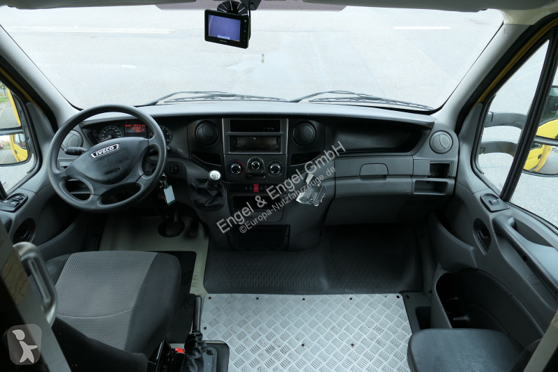 Samochód dostawczy Iveco Daily 35 S11 C30C...