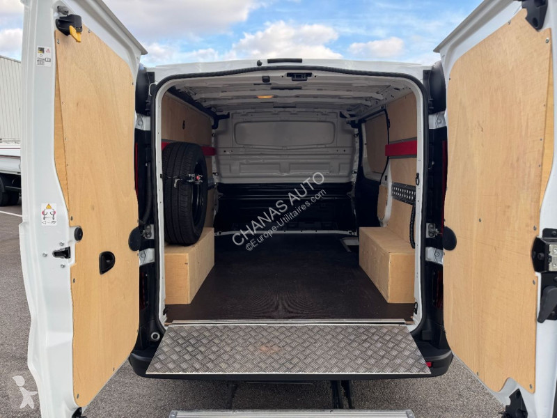 عربة نفعية Renault 2.0 BLUE DCI 150 EDC