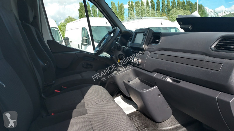 Véhicule utilitaire Renault MASTER III FG F3300...