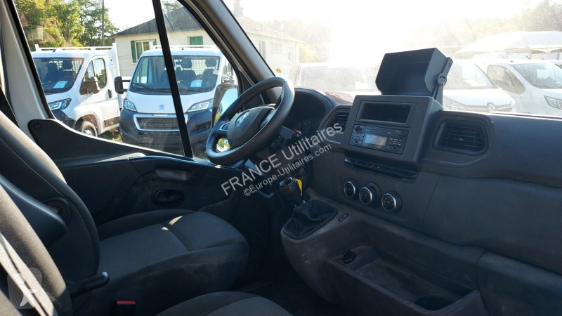 Véhicule utilitaire Renault MASTER III BENNE...