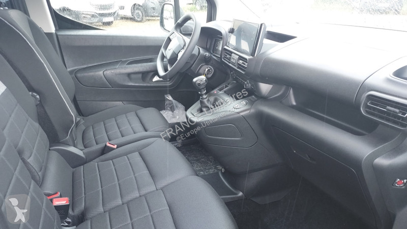 عربة نفعية Citroën BERLINGO VAN 3 PLACES XL...