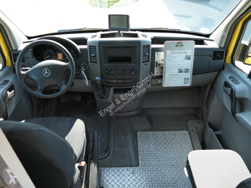 Комерційні автомобілі Mercedes SPRINTER 310 CDI...