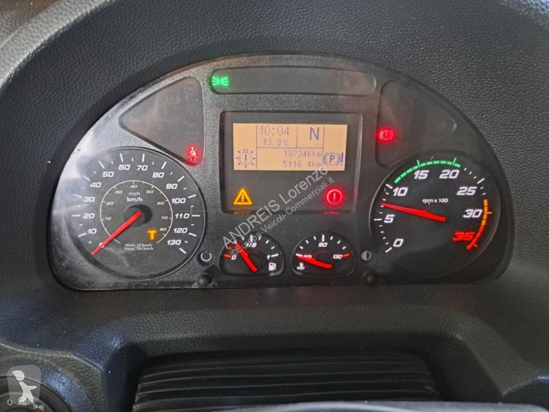 عربة نفعية Iveco