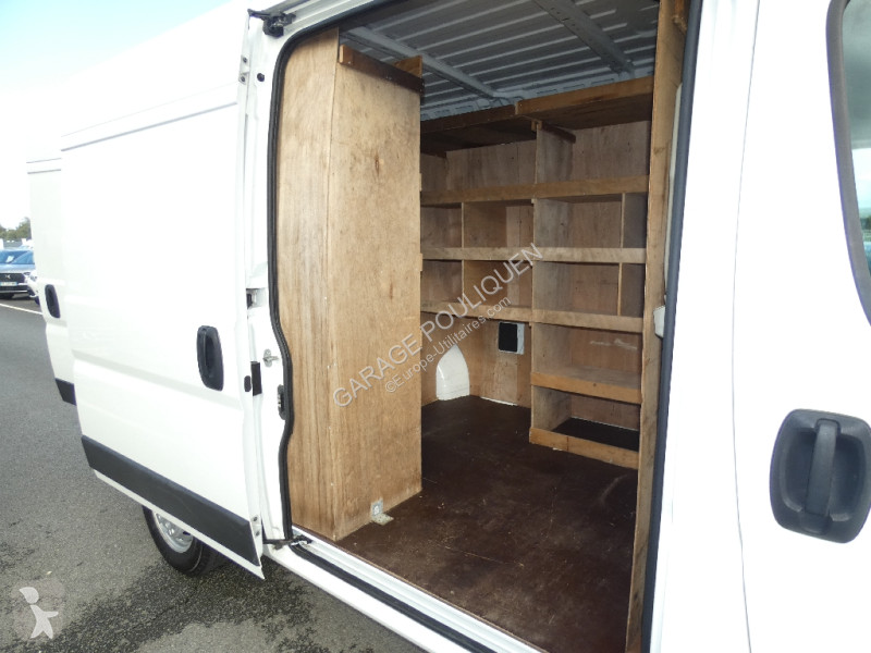 Véhicule utilitaire Peugeot L2H2 BLUEHDI 140...