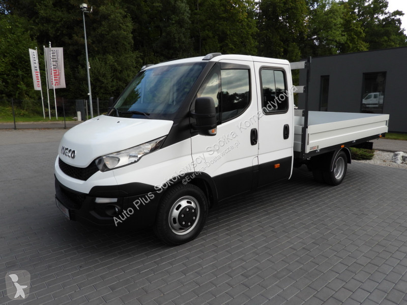 Véhicule utilitaire Iveco 35C17 DAILY
