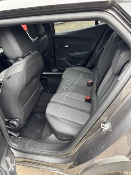 عربة نفعية Peugeot