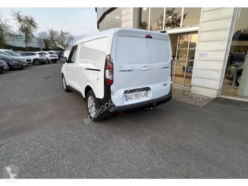 Véhicule utilitaire Ford TRANSIT...