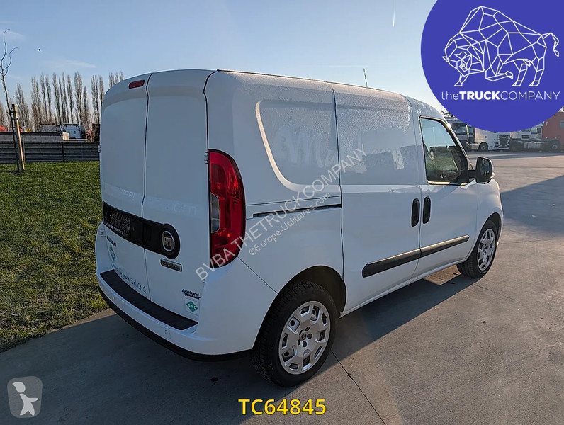 Samochód dostawczy Fiat 1.4i PETROL / CNG Doblò
