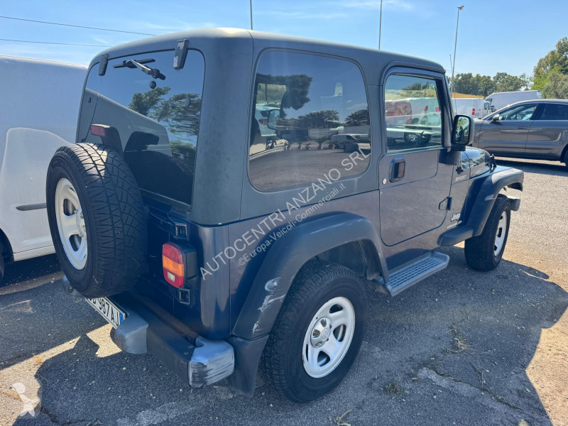 Samochód dostawczy Jeep Hard Top