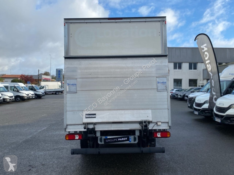 عربة نفعية Iveco 35C16H3.0 empattement 4100
