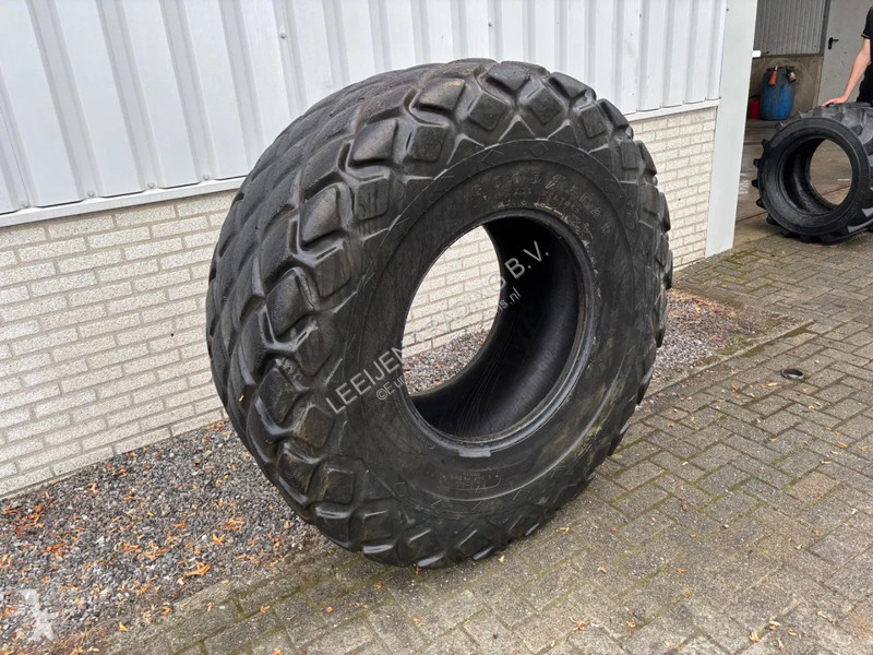 Samochód dostawczy Goodyear 23.1-26 used...