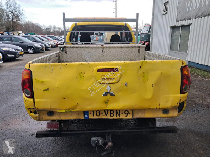عربة نفعية Mitsubishi 4x4 , 2.5 Di-D , Club cab