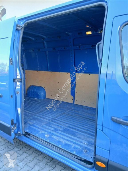 Renault III 2019 Transporter