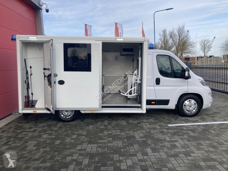 عربة نفعية Fiat Maxi Container Ambulance