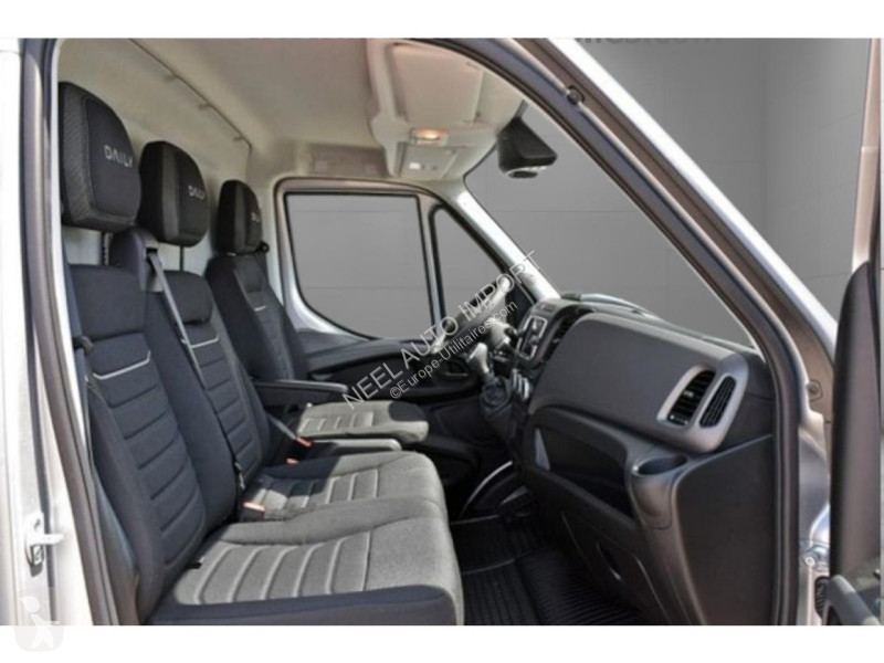 Véhicule utilitaire Iveco DAILY L4H2 BOITE AUTO...