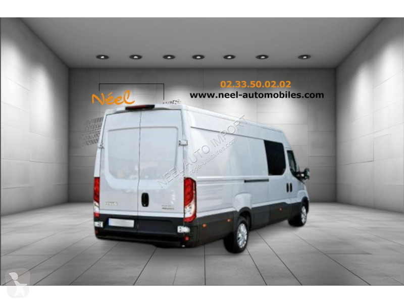 Véhicule utilitaire Iveco DAILY L4H2 DOUBLE...