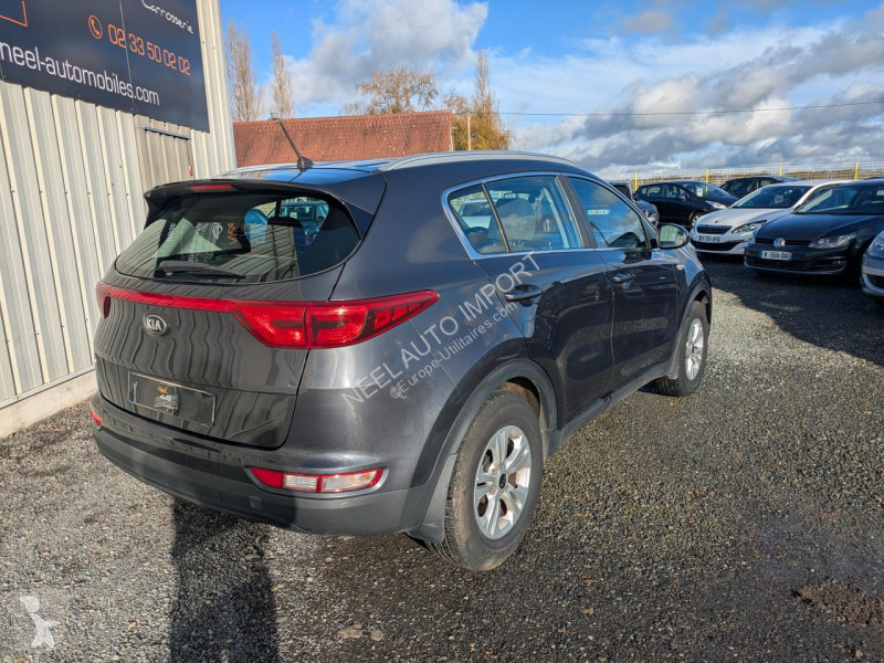 Samochód dostawczy KIA SPORTAGE IV MOTION 1.7...