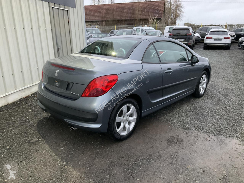 Véhicule utilitaire Peugeot 207 CC 1.6 VTI 16V...
