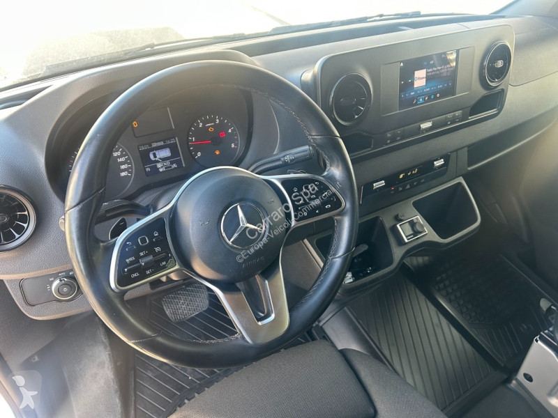 عربة نفعية Mercedes II 316 E6 2013