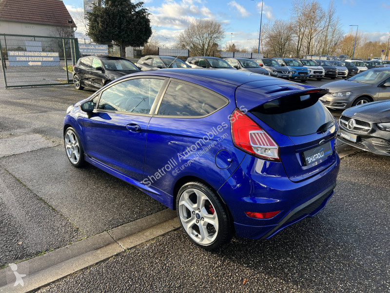Véhicule utilitaire Ford IV 1.6 EcoBoost 182ch...