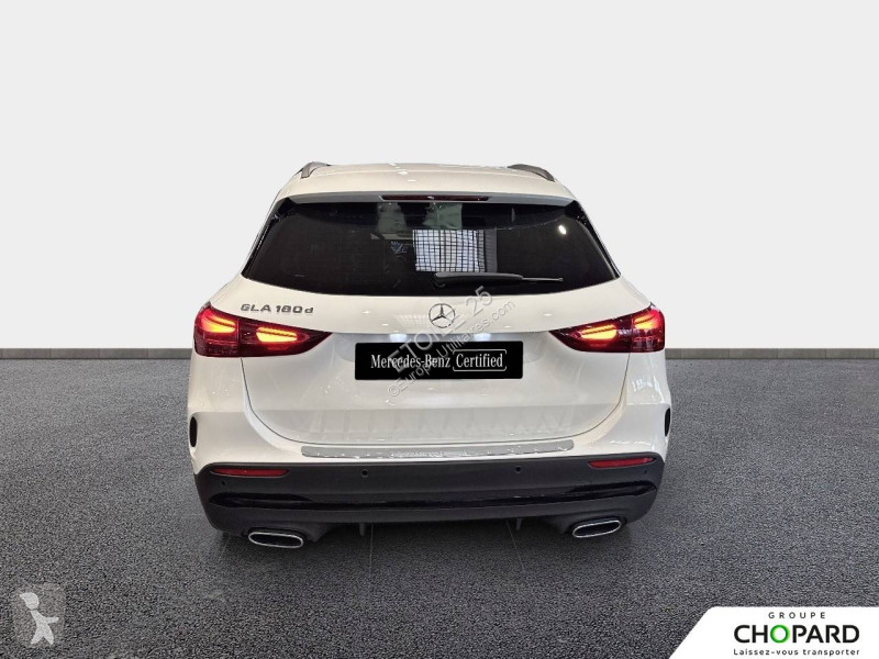 عربة نفعية Mercedes GLA 180 d 8G-DCT