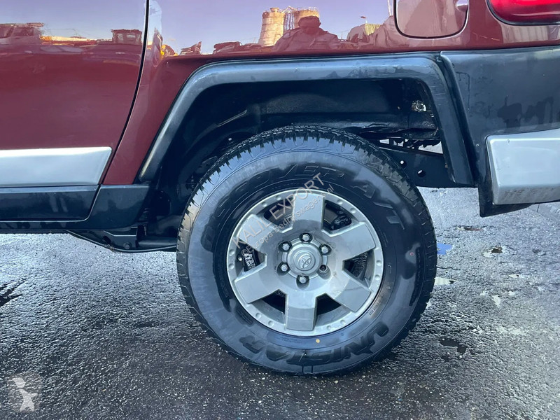 عربة نفعية Toyota 4.0 V6 Airconditioning 4x4...