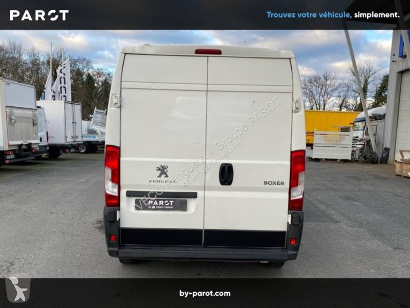 Véhicule utilitaire Peugeot