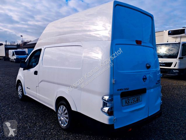 Samochód dostawczy Nissan ENV Maxi , AC