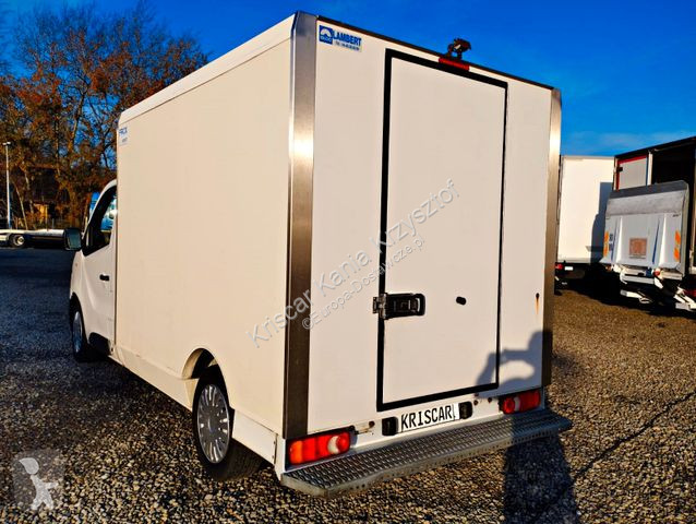 Samochód dostawczy Renault Refrigerator 130K 2...