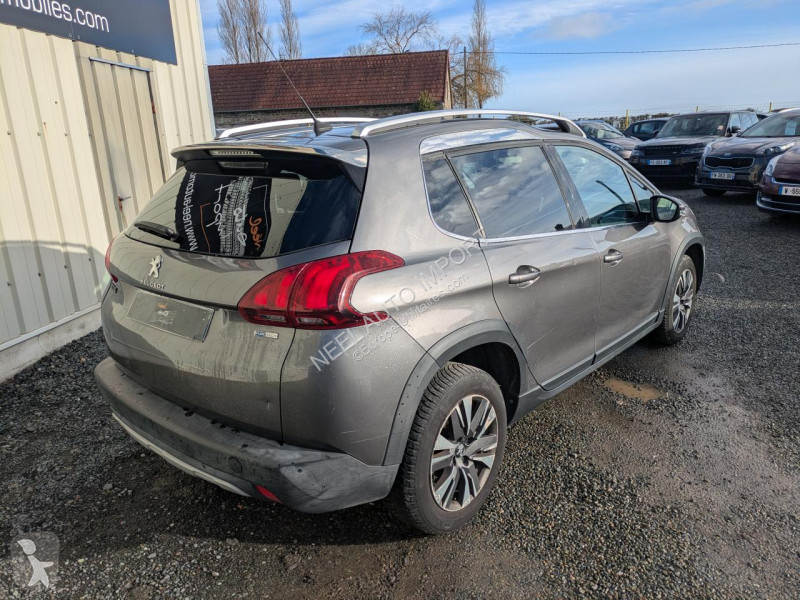 Peugeot 2008 ALLURE 82CH BVM5 Transporter