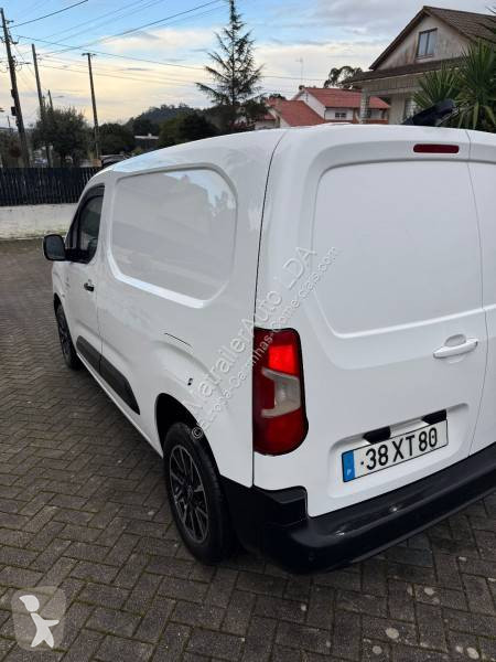 Furgoneta Peugeot 1,6L HDI 75 CV