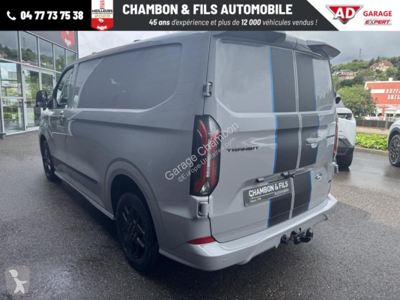 Samochód dostawczy Ford FOURGON 320 L1H1 2.0...