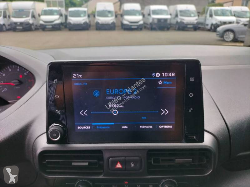 Véhicule utilitaire Peugeot