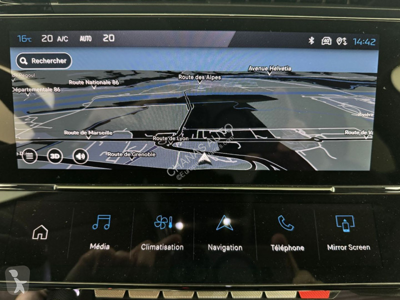عربة نفعية Peugeot 1.5 BlueHDi 130 Allure EAT8