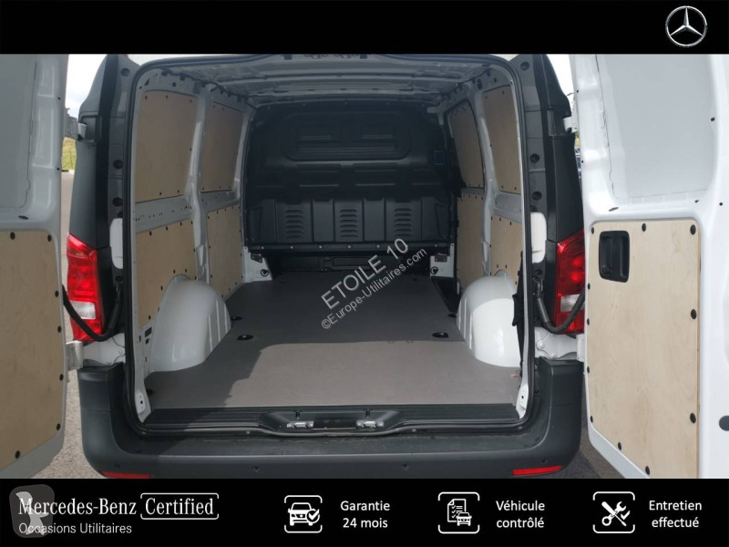 Samochód dostawczy Mercedes EVITO FOURGON 60...