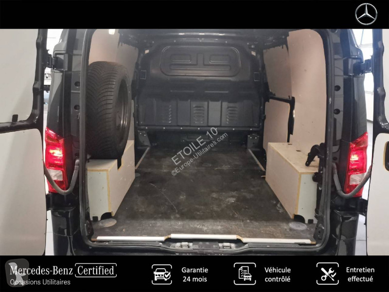 Комерційні автомобілі Mercedes VITO FOURGON 119...
