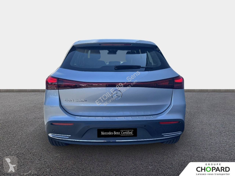Samochód dostawczy Mercedes EQA 250+