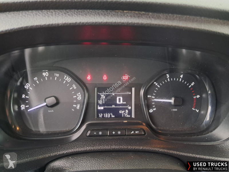عربة نفعية Toyota Jumper