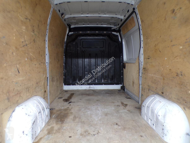 Furgoneta Renault L2H2 DCI 135 GRAND CONFORT