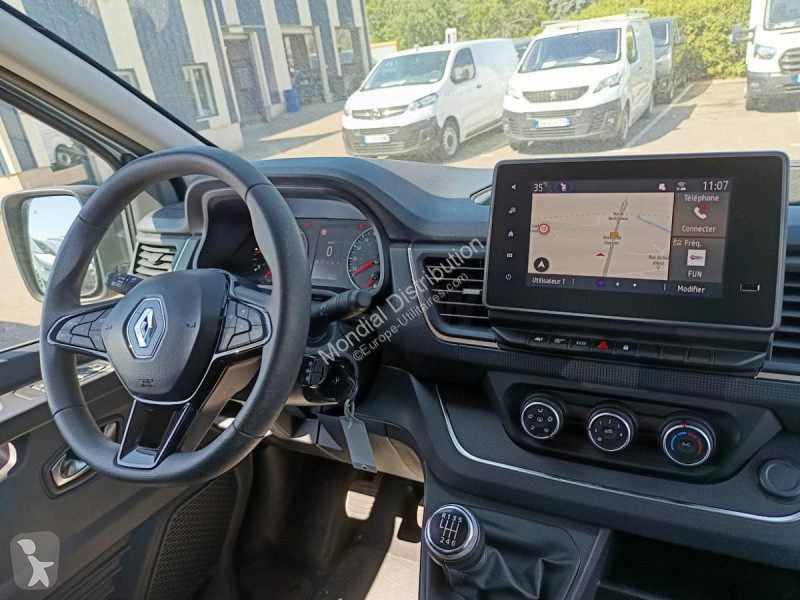 عربة نفعية Renault L1H1 DCI 130 GRAND CONFORT