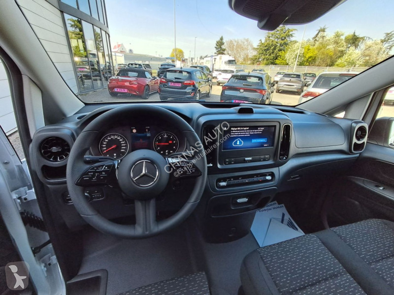 عربة نفعية Mercedes