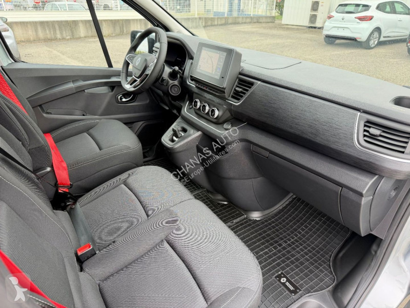 Véhicule utilitaire Renault BLUE DCI 170 BVA9...