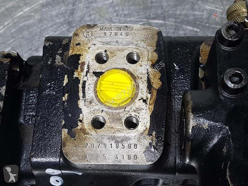 Véhicule utilitaire JCB...