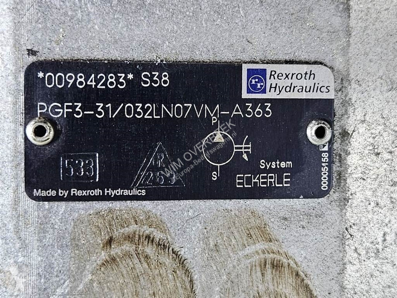 Bedrijfswagen  WA13-API Elmo AB...