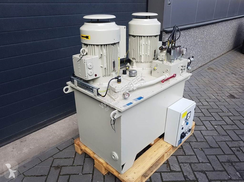 Samochód dostawczy Parker 26kW (2x...
